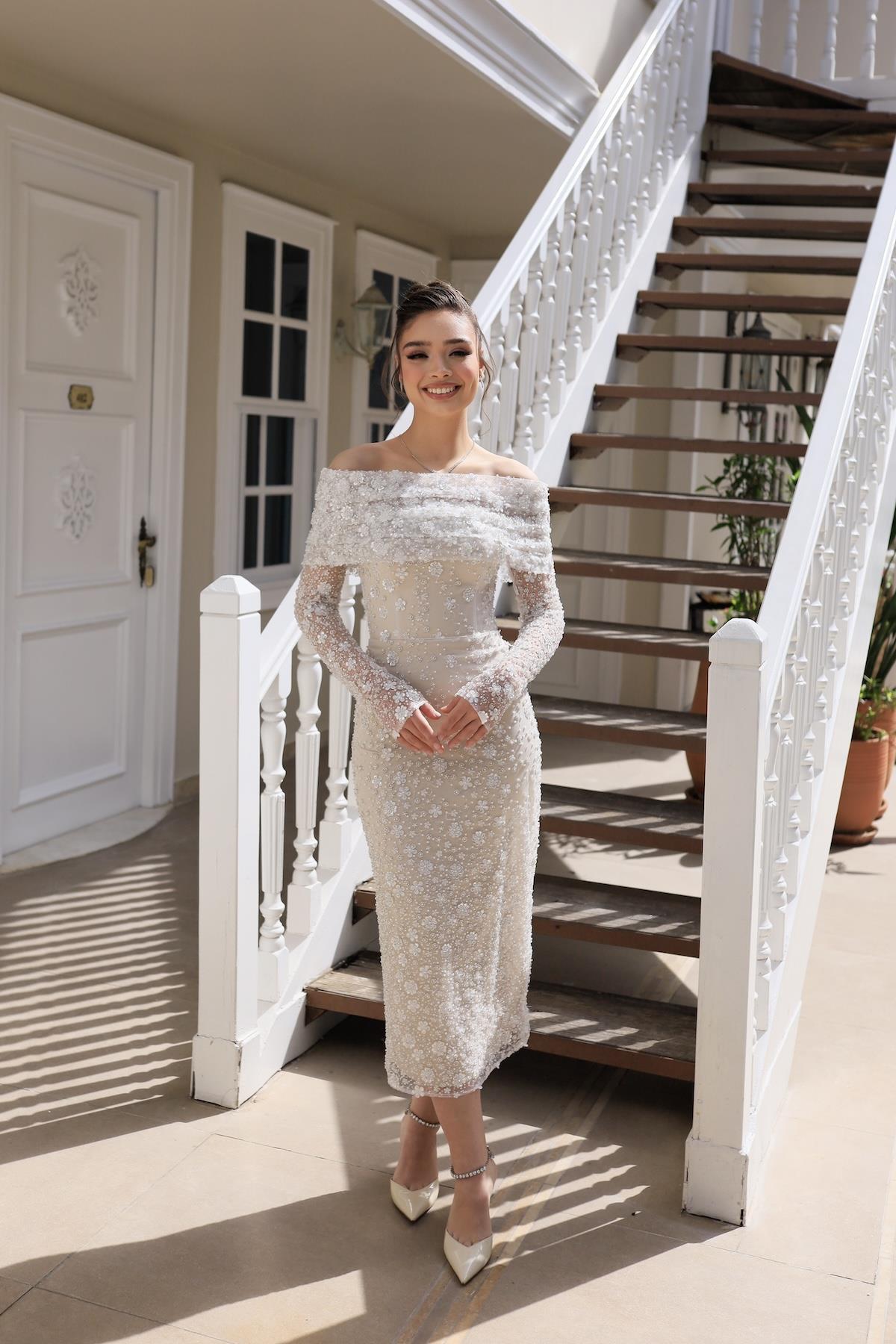 Angelina Beyaz Çiçekli Özel Tasarım Dantel Nişan Nikah Elbisesi