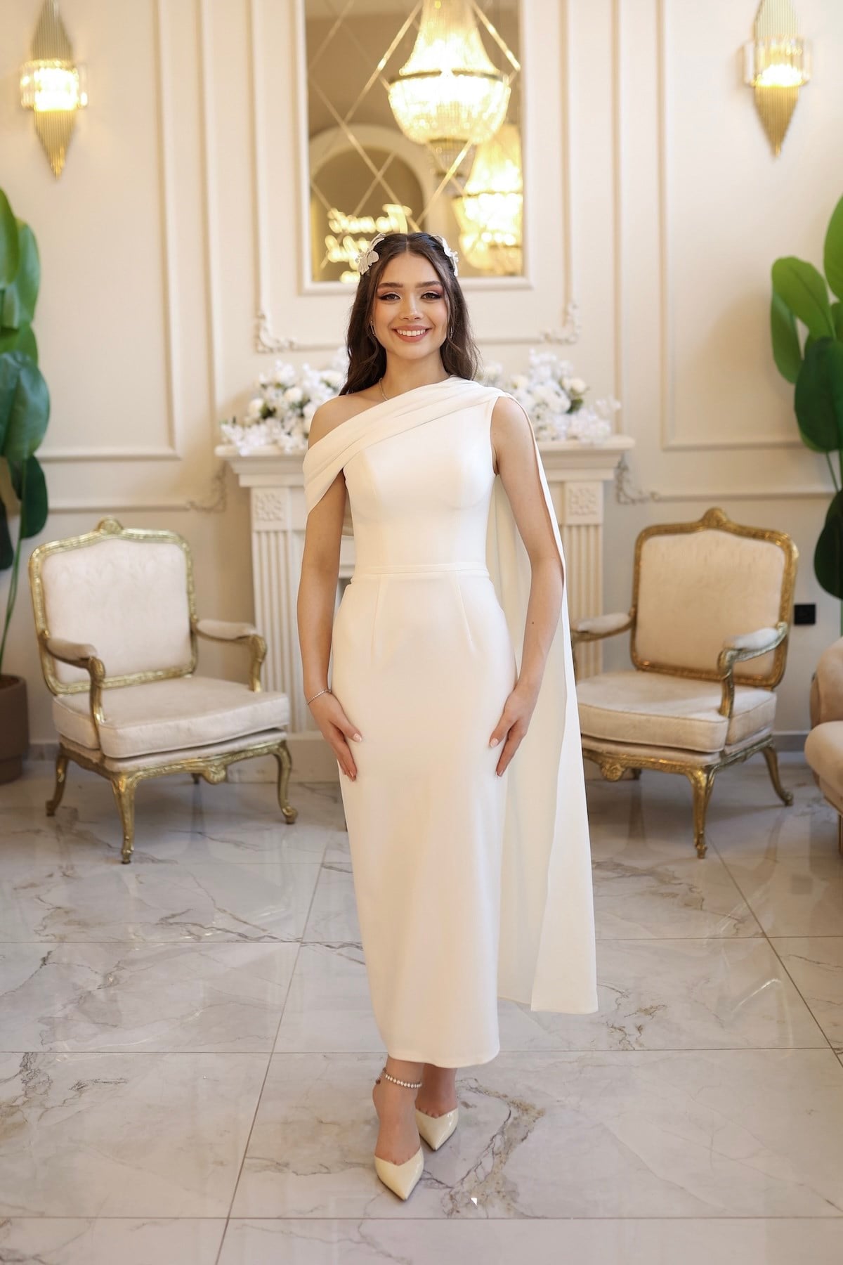 TheElsa | Freya Beyaz Kalem ElbiseSADE ELBİSELERFreya Beyaz Kalem Elbise
