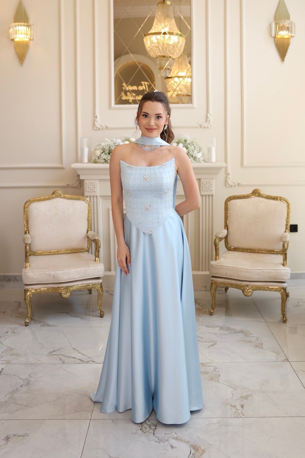 TheElsa | Hera Vesper Mavi Kloş Etek Özel Tasarım ElbiseÖZEL ÜRETİM TASARIM ELBİSELERHera Vesper Mavi Kloş Etek Özel Tasarım Elbise