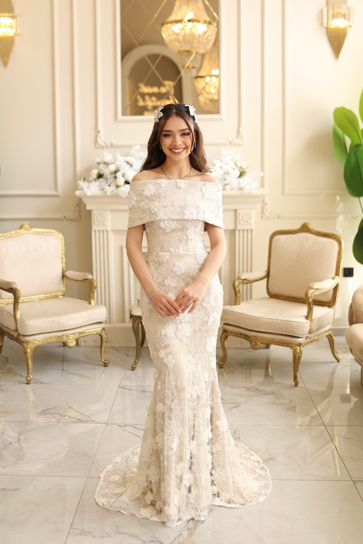 TheElsa | Kalina Beyaz Balık BEYAZ DANTEL ELBİSELERKalina Beyaz Balık Çiçekli Özel Tasarım Dantel Nişan Nikah  Elbise