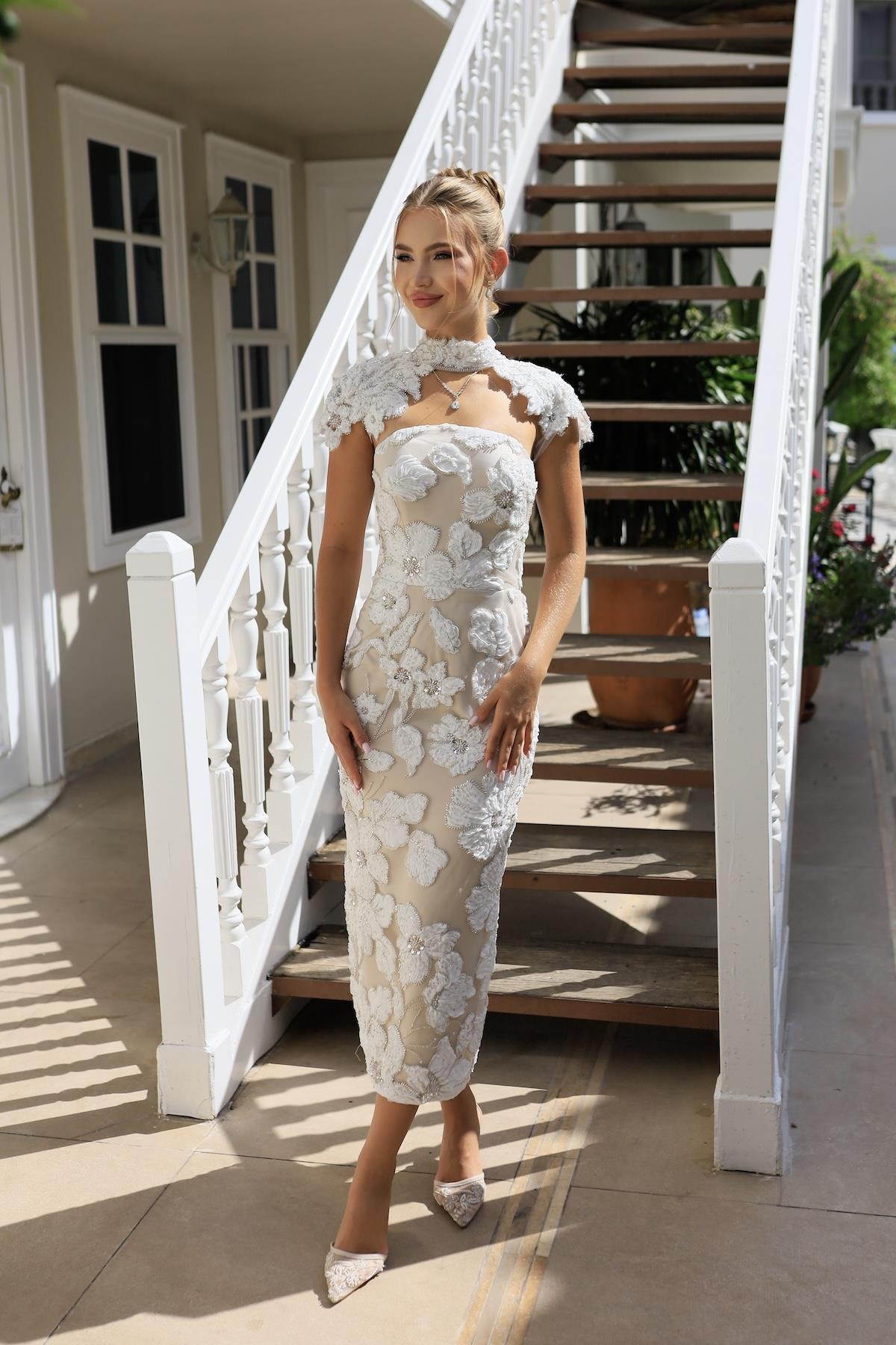 TheElsa | SINDIRELLA KALEM APOLETSİNDİRELLA COLLECTİONSindirella Apolet Kalem Beyaz Çiçekli Özel Tasarım Dantel Abiye Elbise