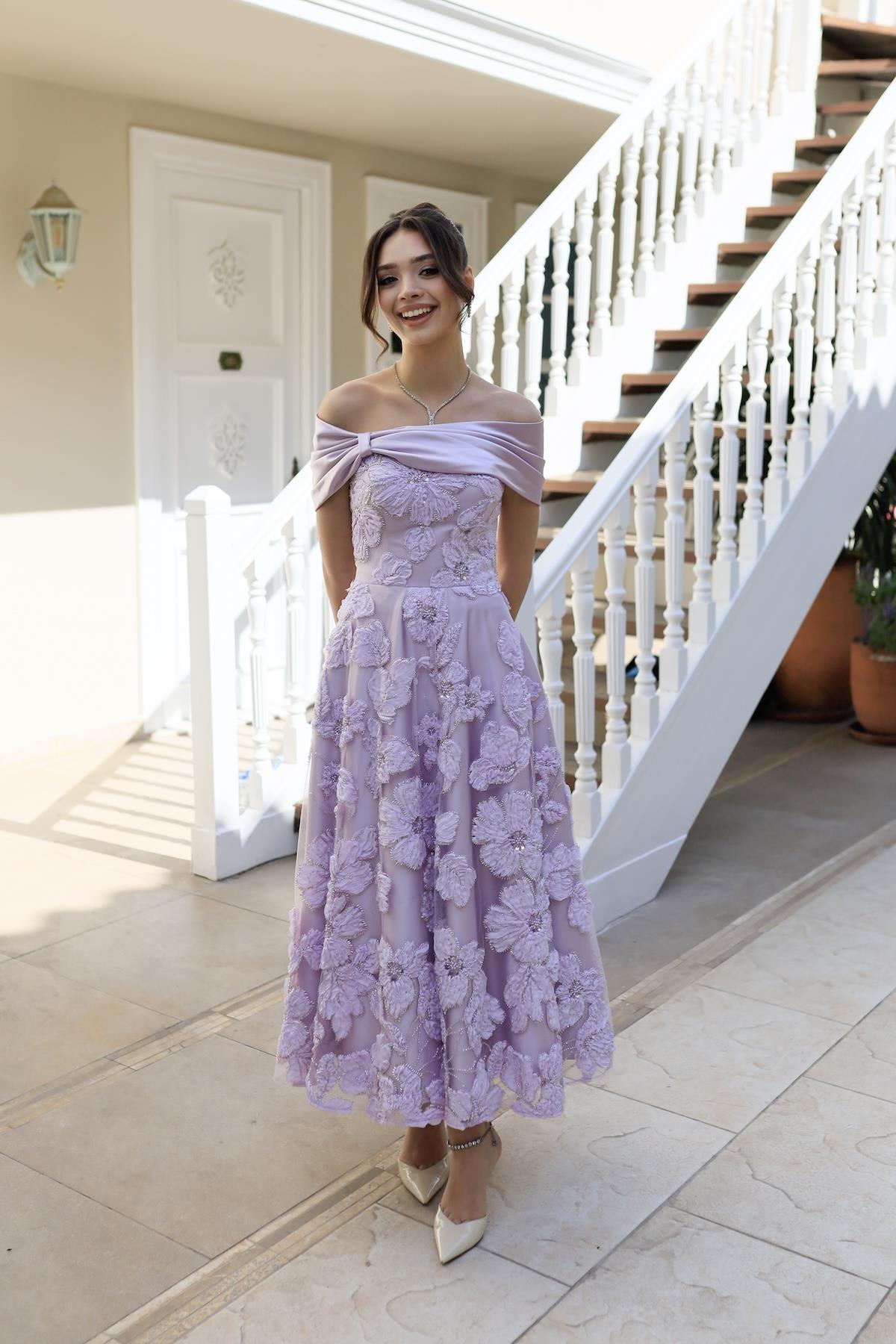 TheElsa | Sindirella Prenses Lila Saten BoleroSİNDİRELLA COLLECTİONSindirella Prenses Lila Saten Bolero Çiçekli Özel Tasarım Dantel Abiye Elbise