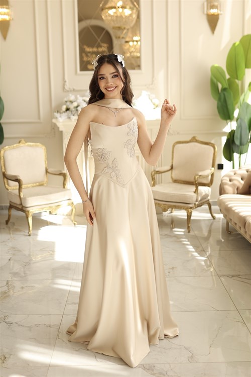 ユナ661　KEINARITASAND DRESSベージュ serena-bej-prenses-korseli-