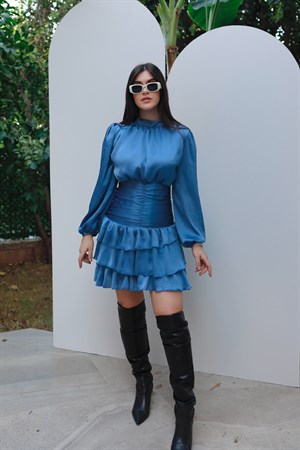 TheElsa | GİYİM | TAKI | İndigo Mavi Fırfırlı Şifon ElbiseELBİSEİndigo Mavi Fırfırlı Şifon Elbise