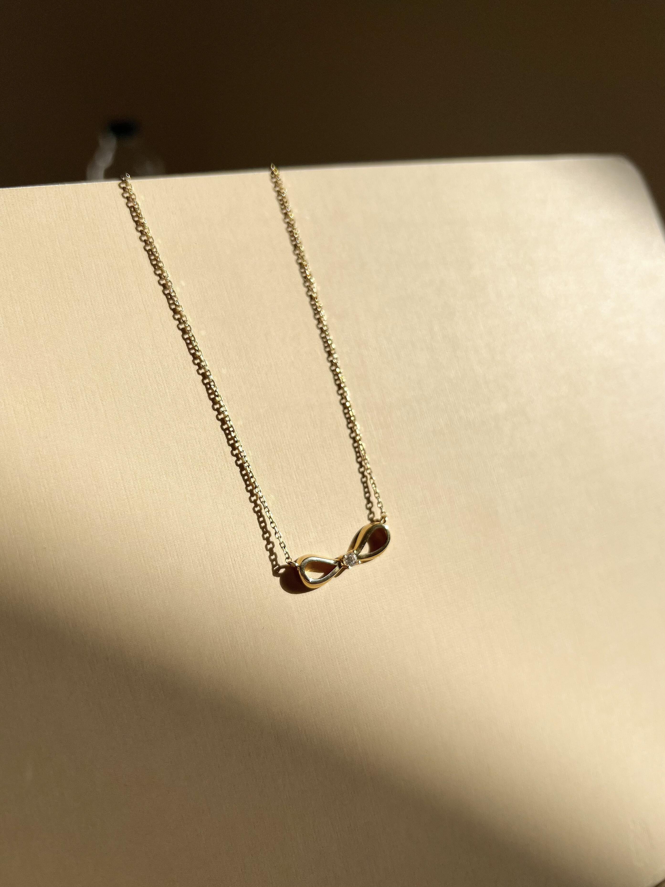  14 Ayar Altın Taşlı Sonsuzluk Kolye