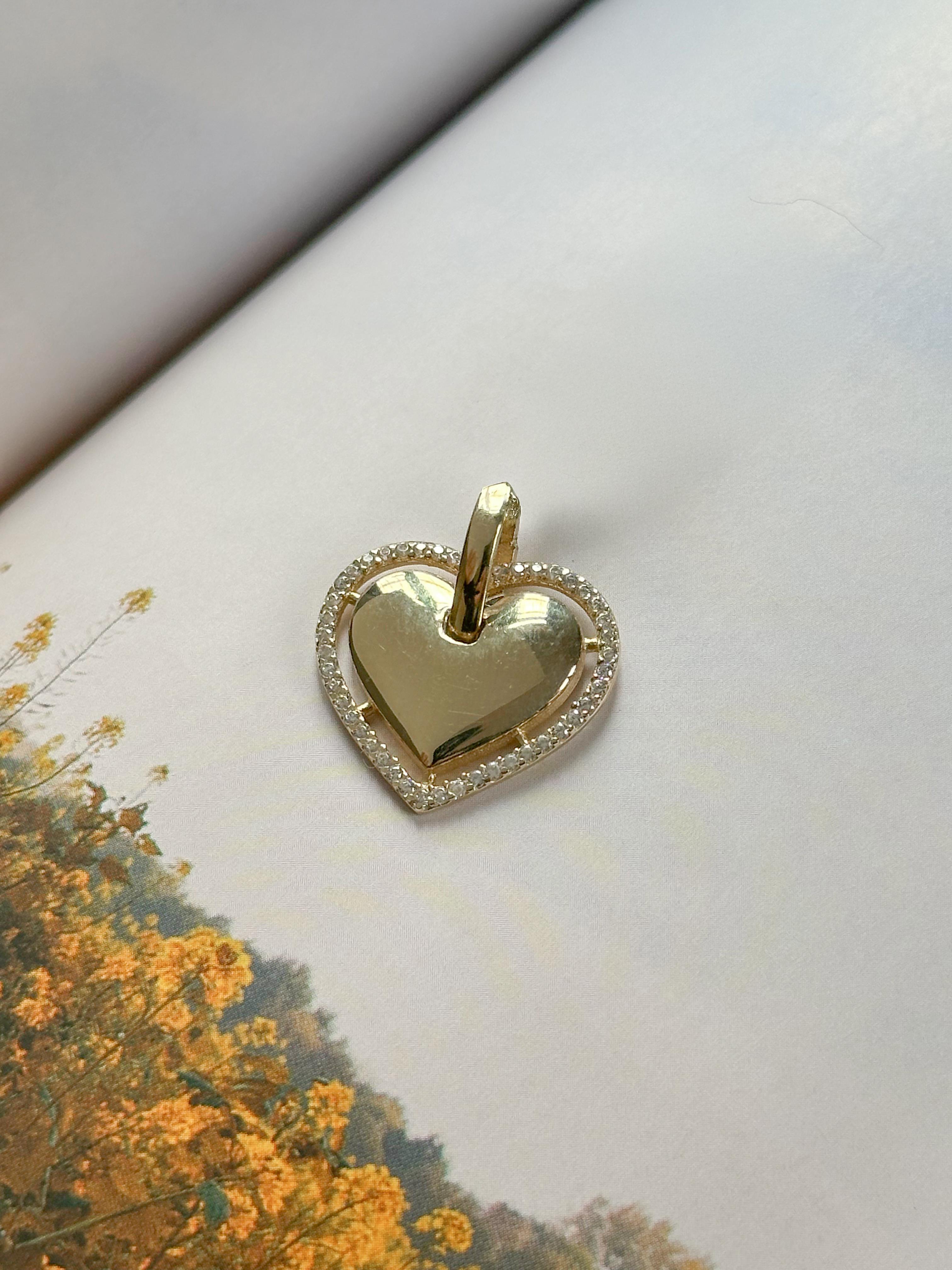 Kenar Taşlı Kalp Kolye Ucu