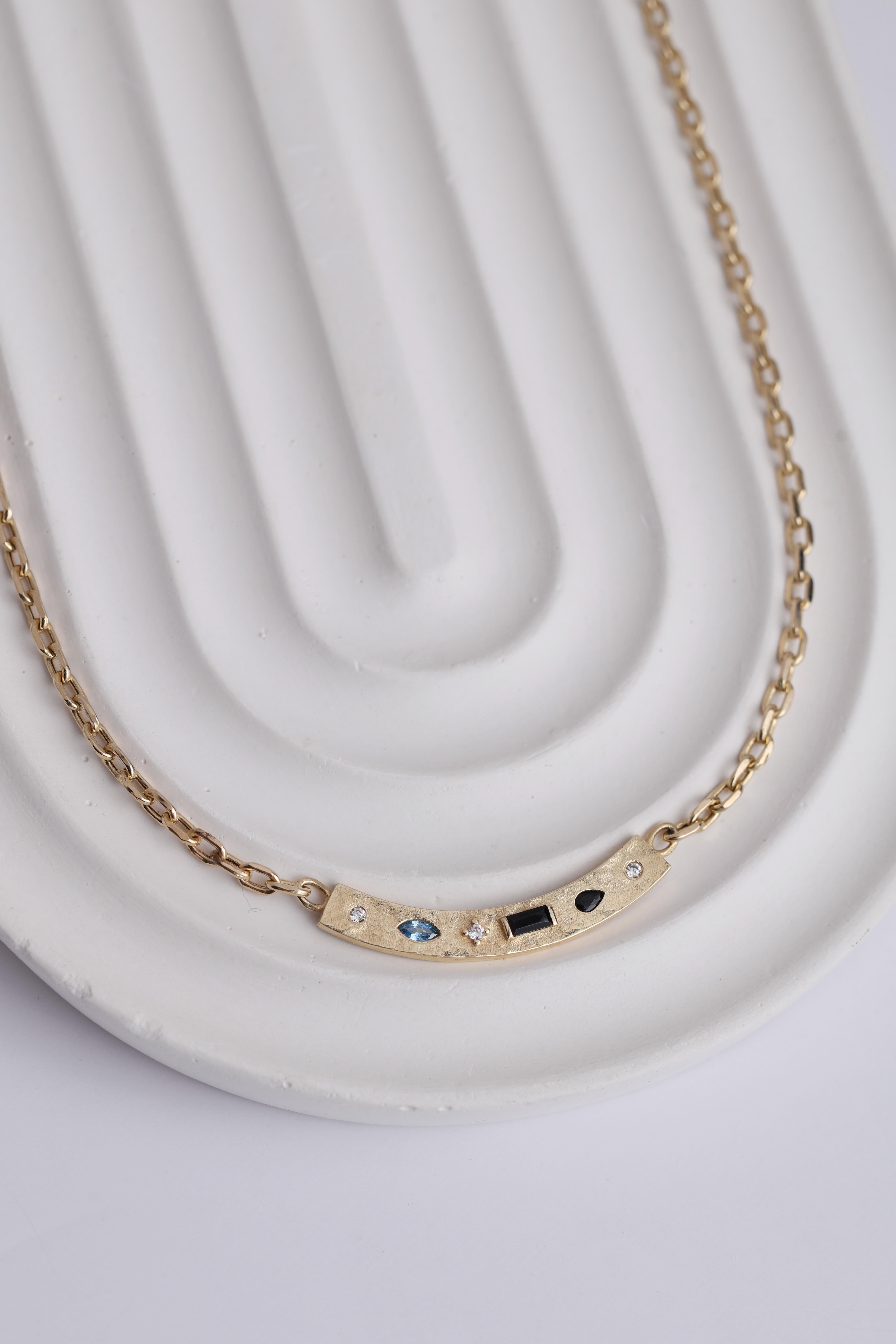  14 Ayar Altın Detay Kolye