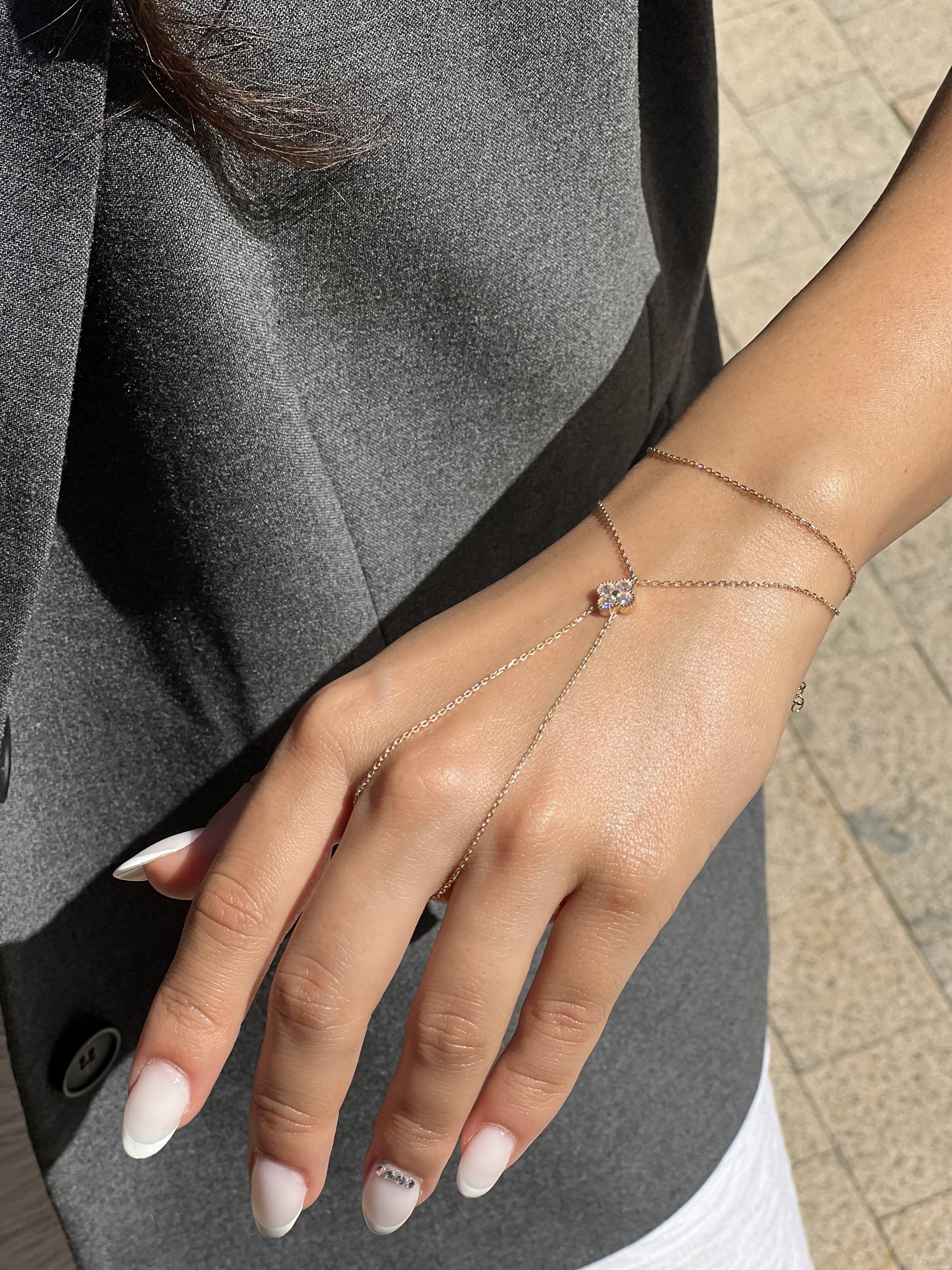  14 Ayar Altın Taşlı Yonca Şahmeran