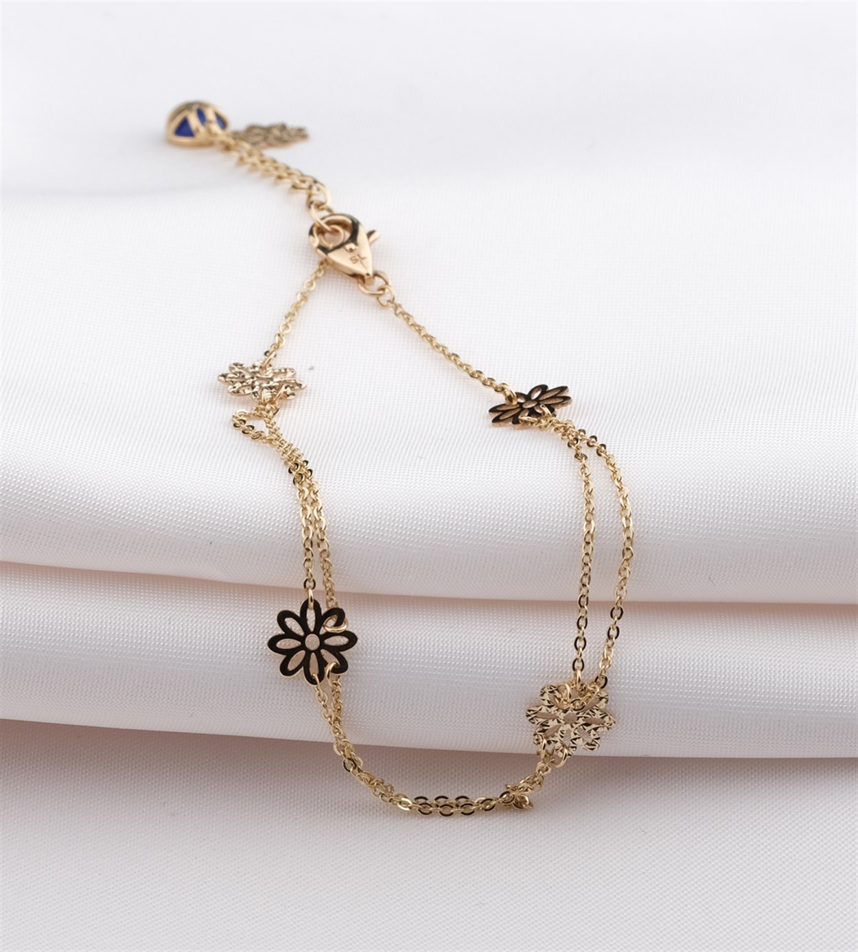 Işıltılı bir başlangıç için Jewelina Bileklik 85