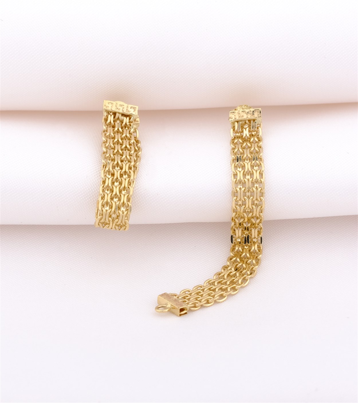 Jewelina ile tarzını yansıt! Küpe 37