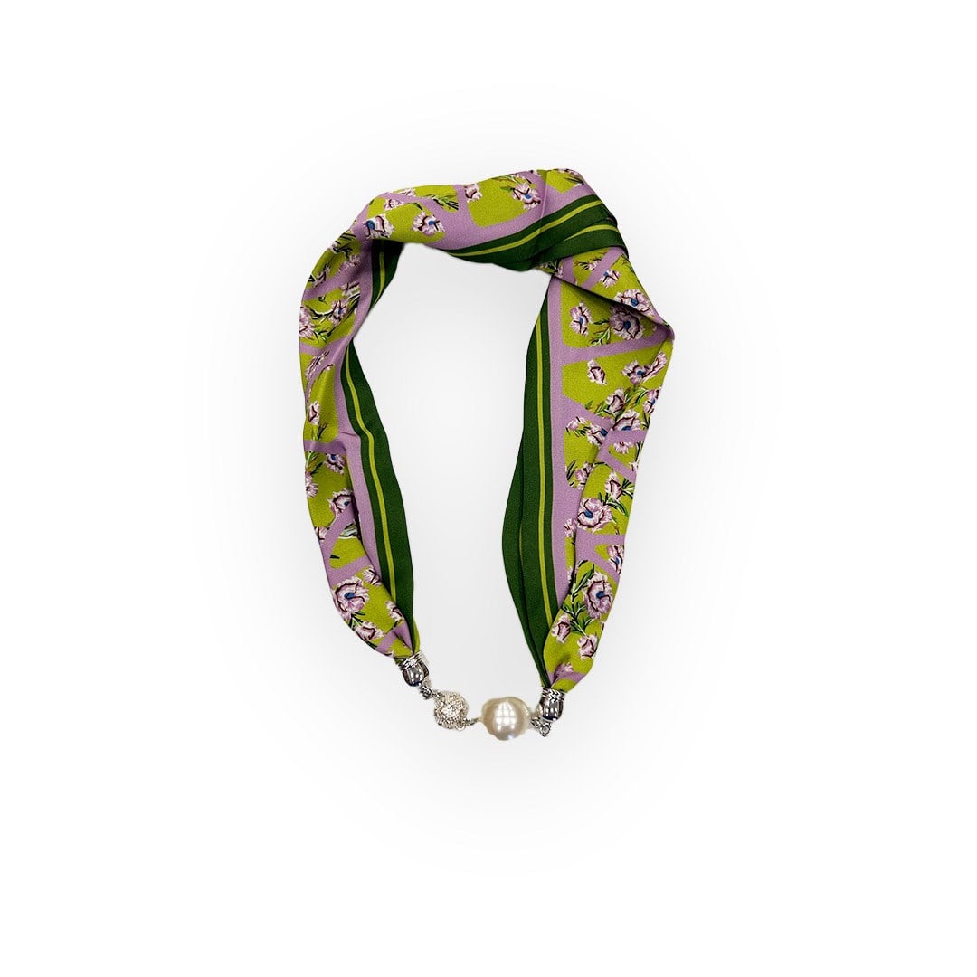 {Bandana}
