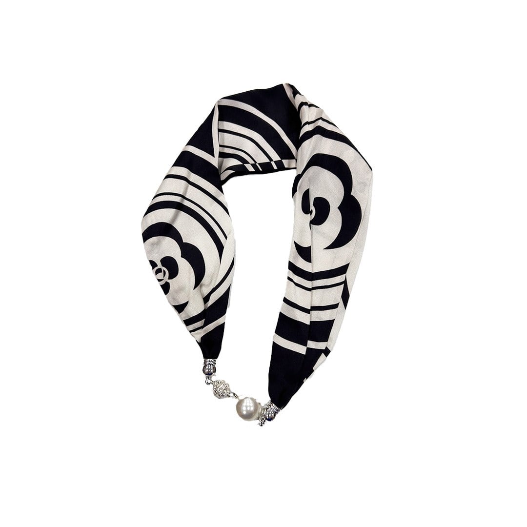 {Bandana}