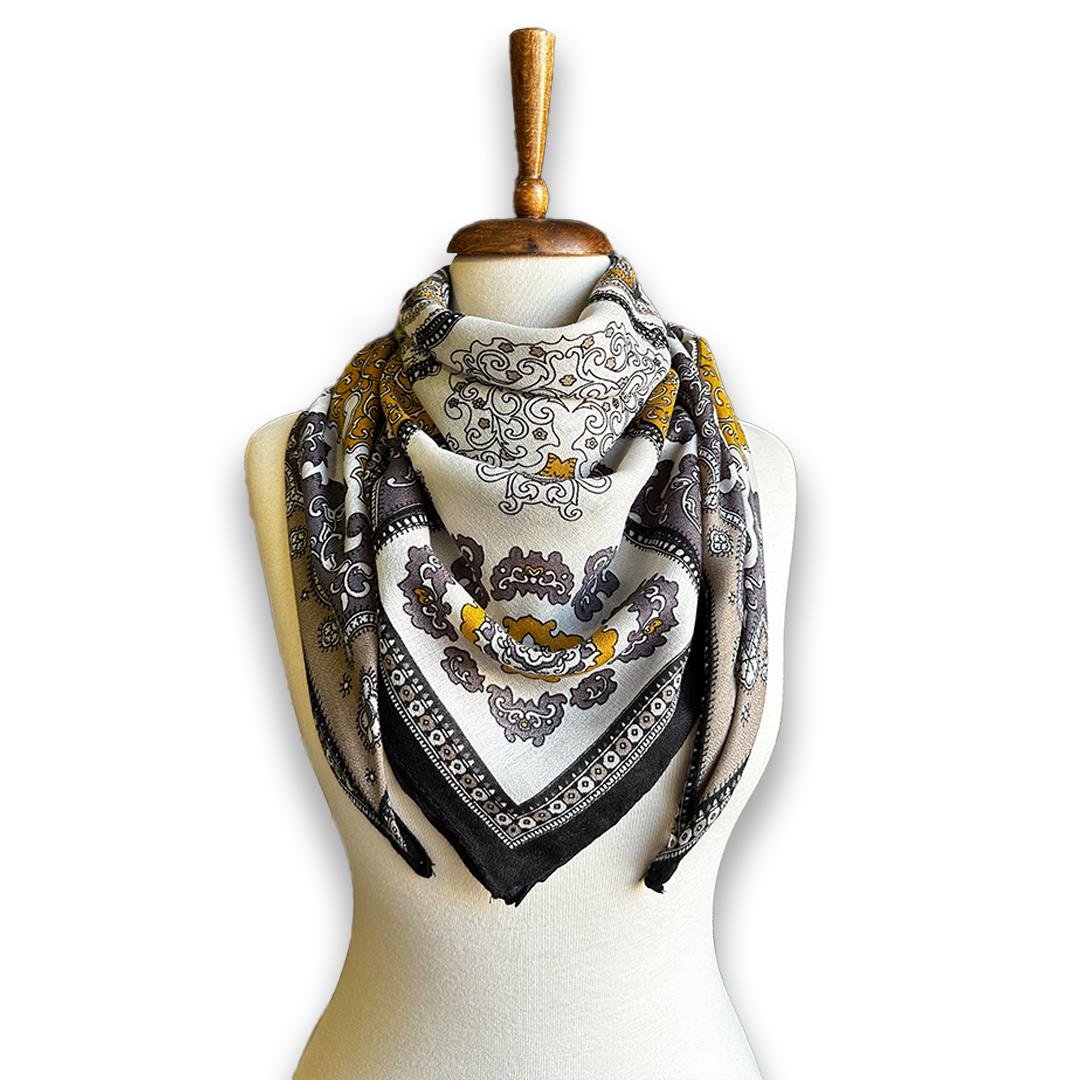 {Bandana}