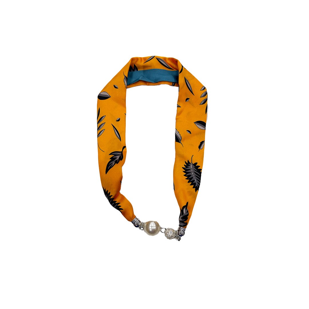 {Bandana}