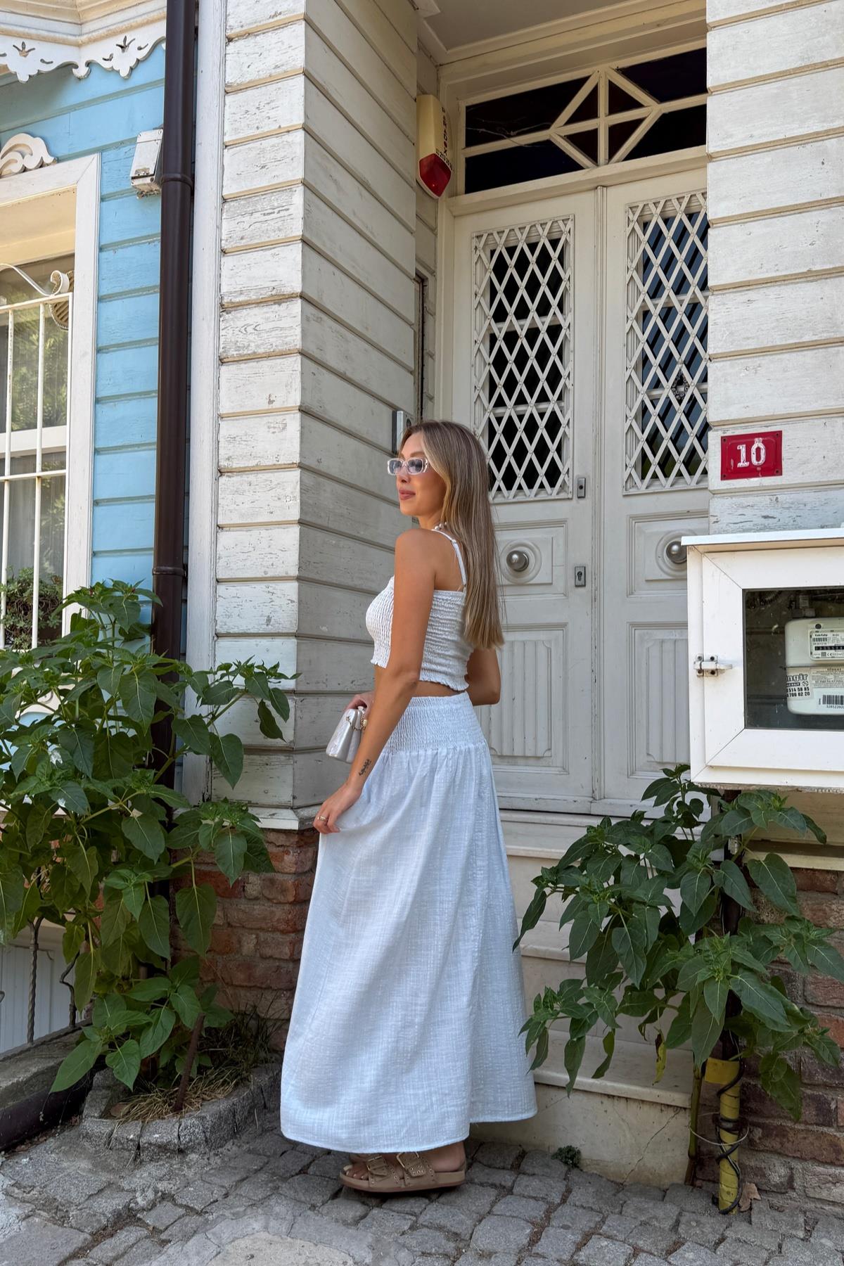 Askılı Gipe Detaylı Bluz EKRU