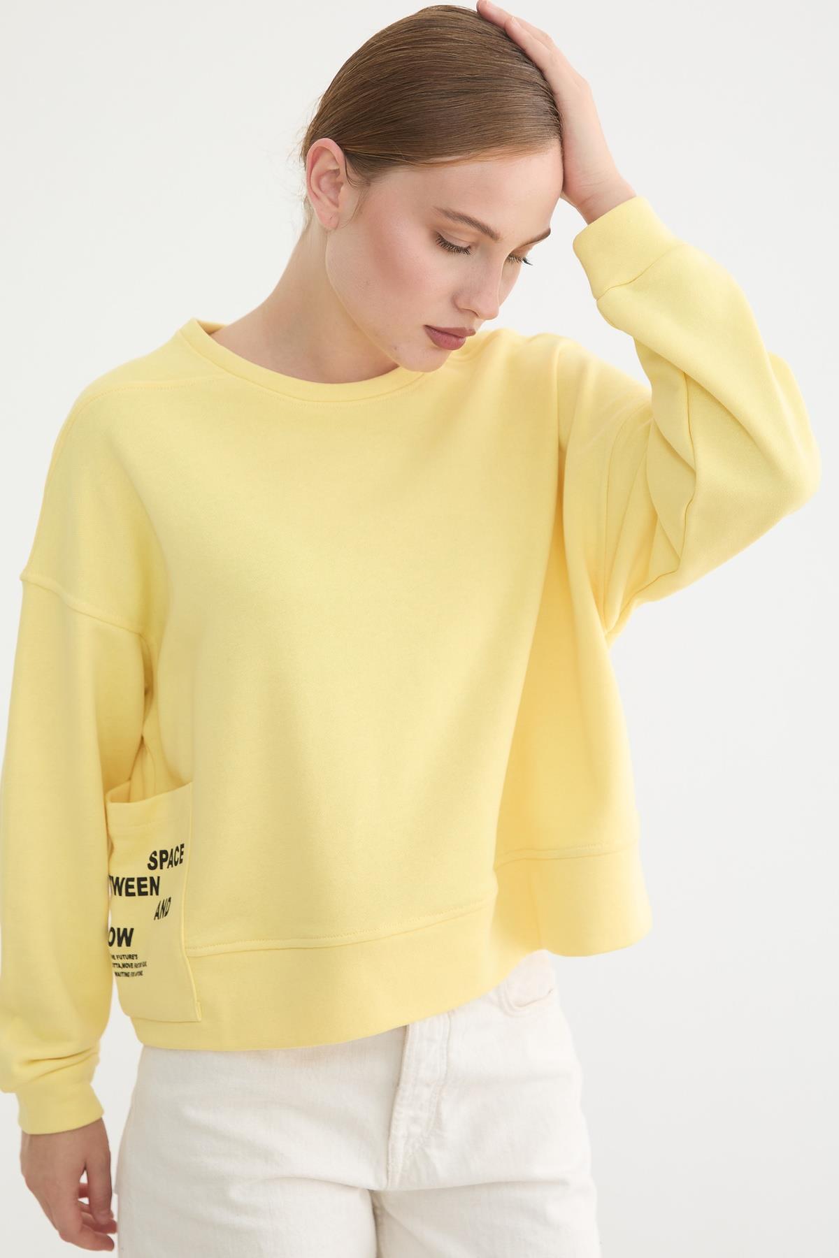 Cep Detaylı Kadın Sweatshirt SARI
