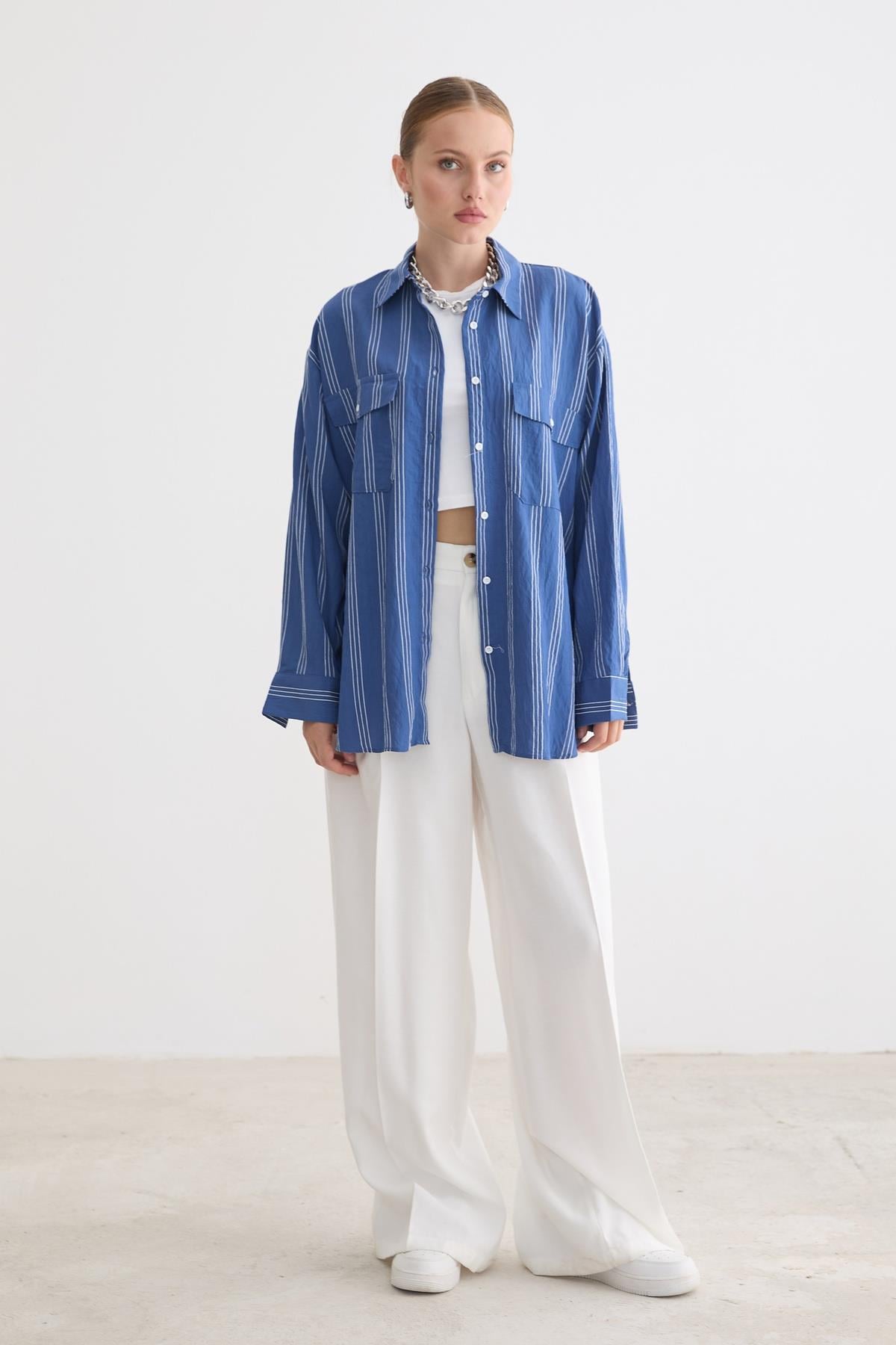 Önü Düğmeli Oversize Viskon Gömlek LACİVERT