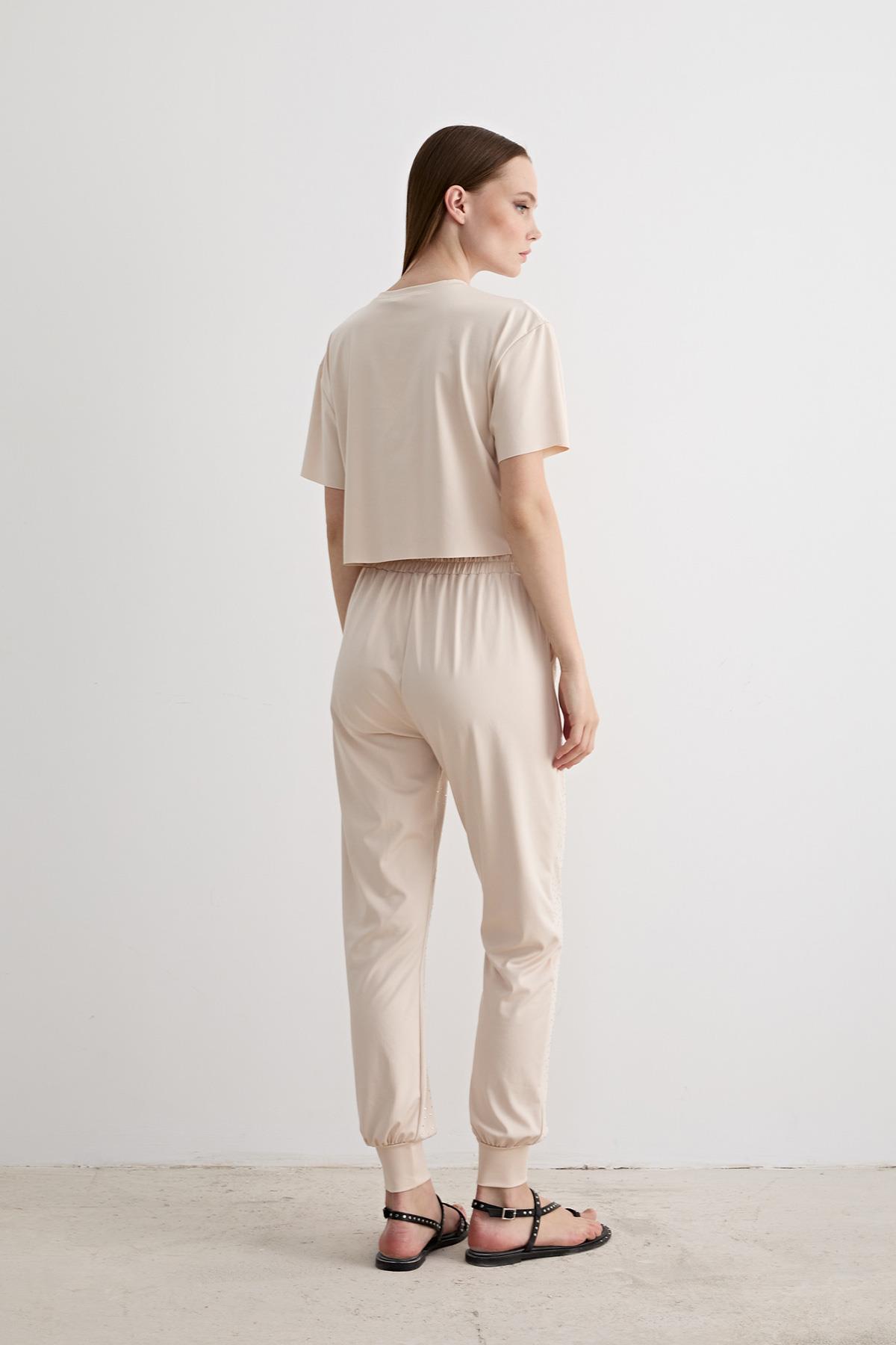 Taş Detaylı Kısa Kollu Oversize T-shirt TAŞ