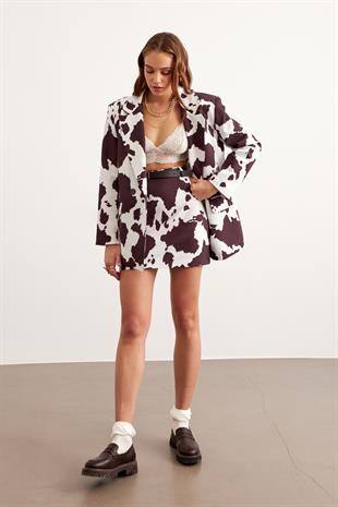 Beli Kemerli Benek Desenli Kısa Etek DESENLİ