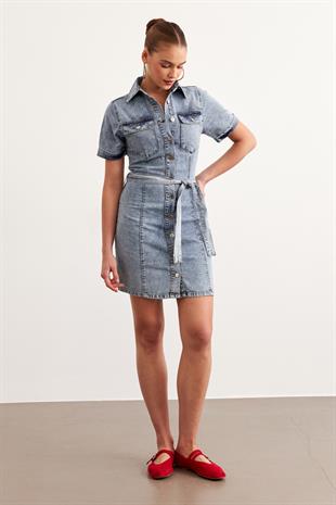 Beli Kuşaklı Cep Detaylı Kot Elbise KAR YIKAMA