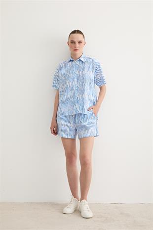 Boncuk Detaylı Çizgili Kısa Şort MAVİ