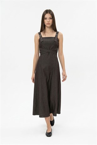 Çapraz Kuşak Detaylı Midi Boy Askılı Elbise KAHVE