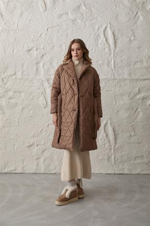 Ceket Yaka Beli Kuşaklı Kapitone Uzun Kadın Mont KAHVE