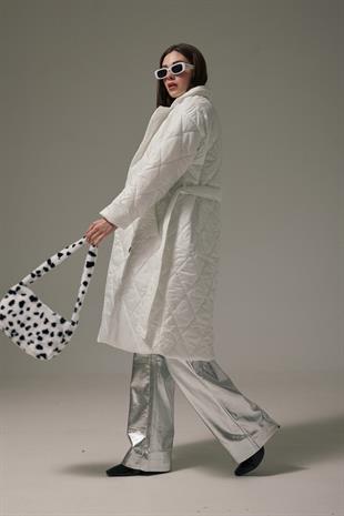 Ceket Yaka Beli Kuşaklı Kapitone Uzun Kadın Mont EKRU