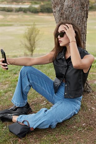 Düğme Detaylı Geniş Paça Kot Pantolon KAR YIKAMA