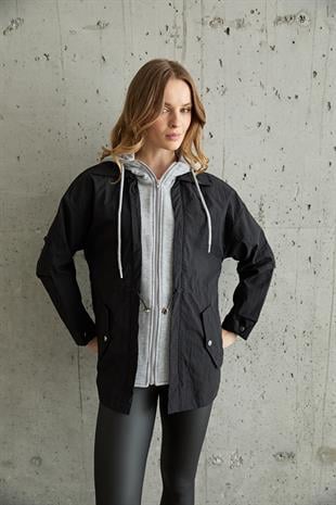 Kadın Garni Detaylı Linea Ceket SİYAH