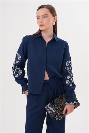 Kol Nakış Detaylı Önü Düğmeli Gömlek LACİVERT