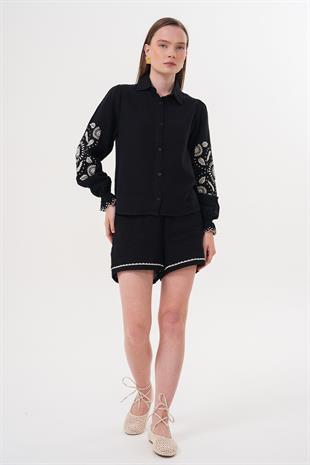 Kol Nakış Detaylı Önü Düğmeli Gömlek SİYAH