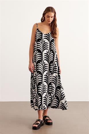 Kolu Askılı Desenli Uzun Elbise SİYAH-BEYAZ