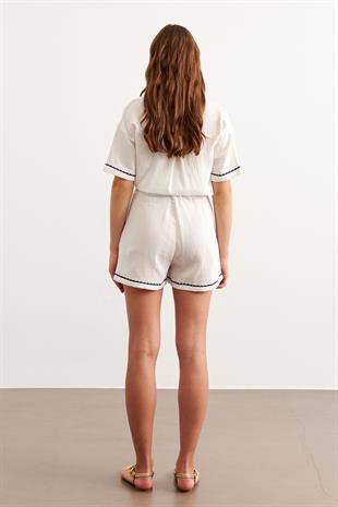 Nakış Detaylı Düğmeli Müslin Gömlek EKRU