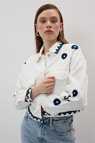 Nakış Detaylı Önü Düğmeli Kot Ceket BEYAZ