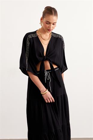 Omuz Nakış Detaylı  Beli Bağlamalı Gömlek SİYAH