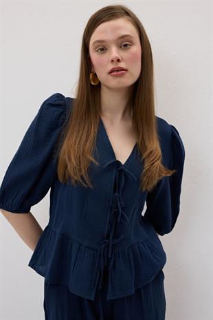 Ön Bağlamalı Kolu Lastikli Müslin Bluz LACİVERT