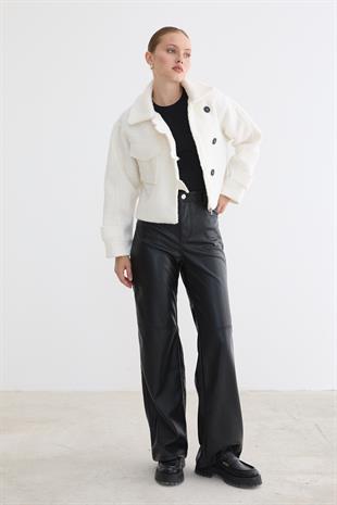 Ön Düğmeli Cep Detaylı Kısa Mont EKRU