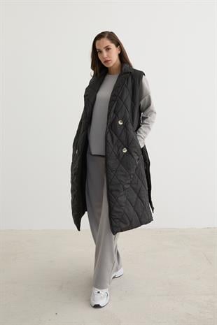 Önü Düğmeli Beli Kuşak Detaylı Kapitone Yelek SİYAH