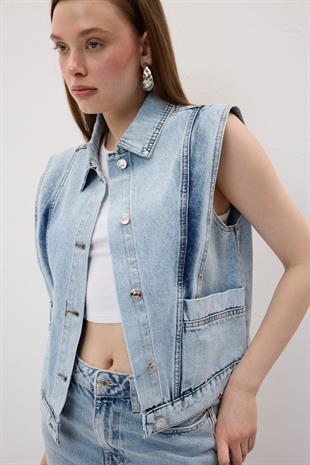 Önü Düğmeli Cep Detaylı Kot Yelek KAR YIKAMA