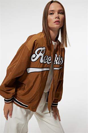 Polyester Kumaş Ribana Yaka Önü Nakışlı Kadın Bomber Ceket TABA