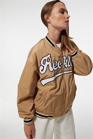 Polyester Kumaş Ribana Yaka Önü Nakışlı Kadın Bomber Ceket CAMEL