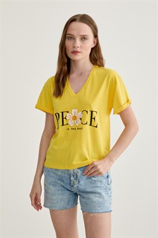 Baskı Detaylı V Yaka Kadın Tshirt SARI