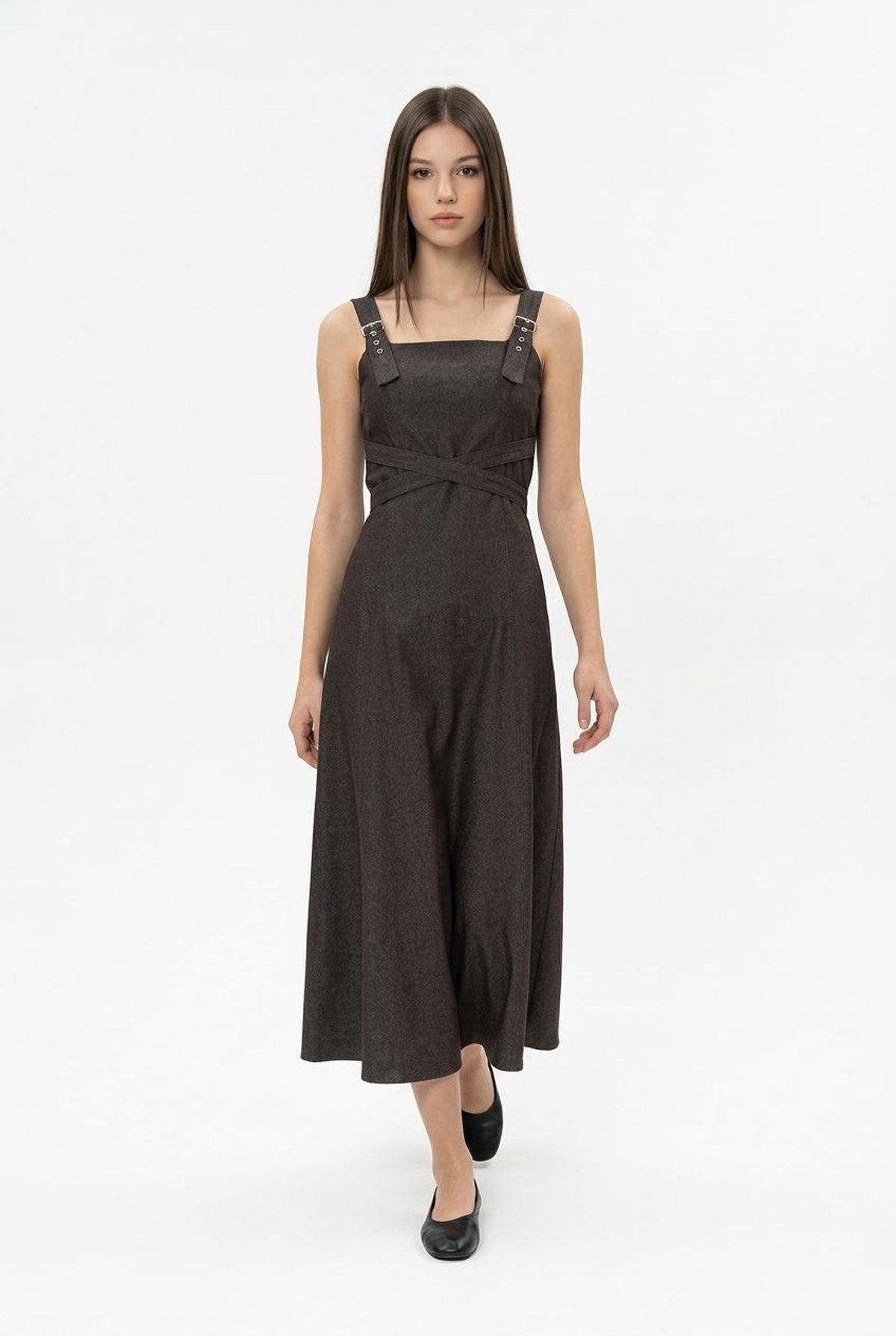 E28-7373-14MarkasızDRESSÇapraz Kuşak Detaylı Midi Boy Askılı Elbise KAHVE