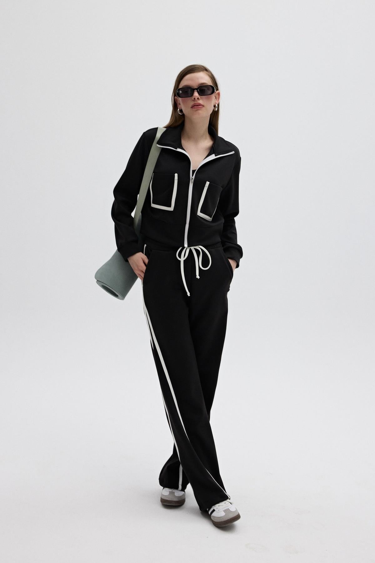 S28-2227-01MarkasızSWEATSHIRTCep Detaylı Önü Fermuarlı Sweatshirt SİYAH