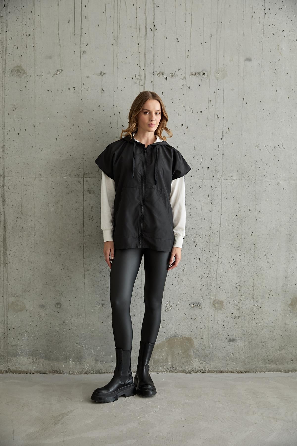 M28-5418-76MarkasızSWEATSHIRTKadın Garni Detaylı Sweatshirt EKRU-SİYAH