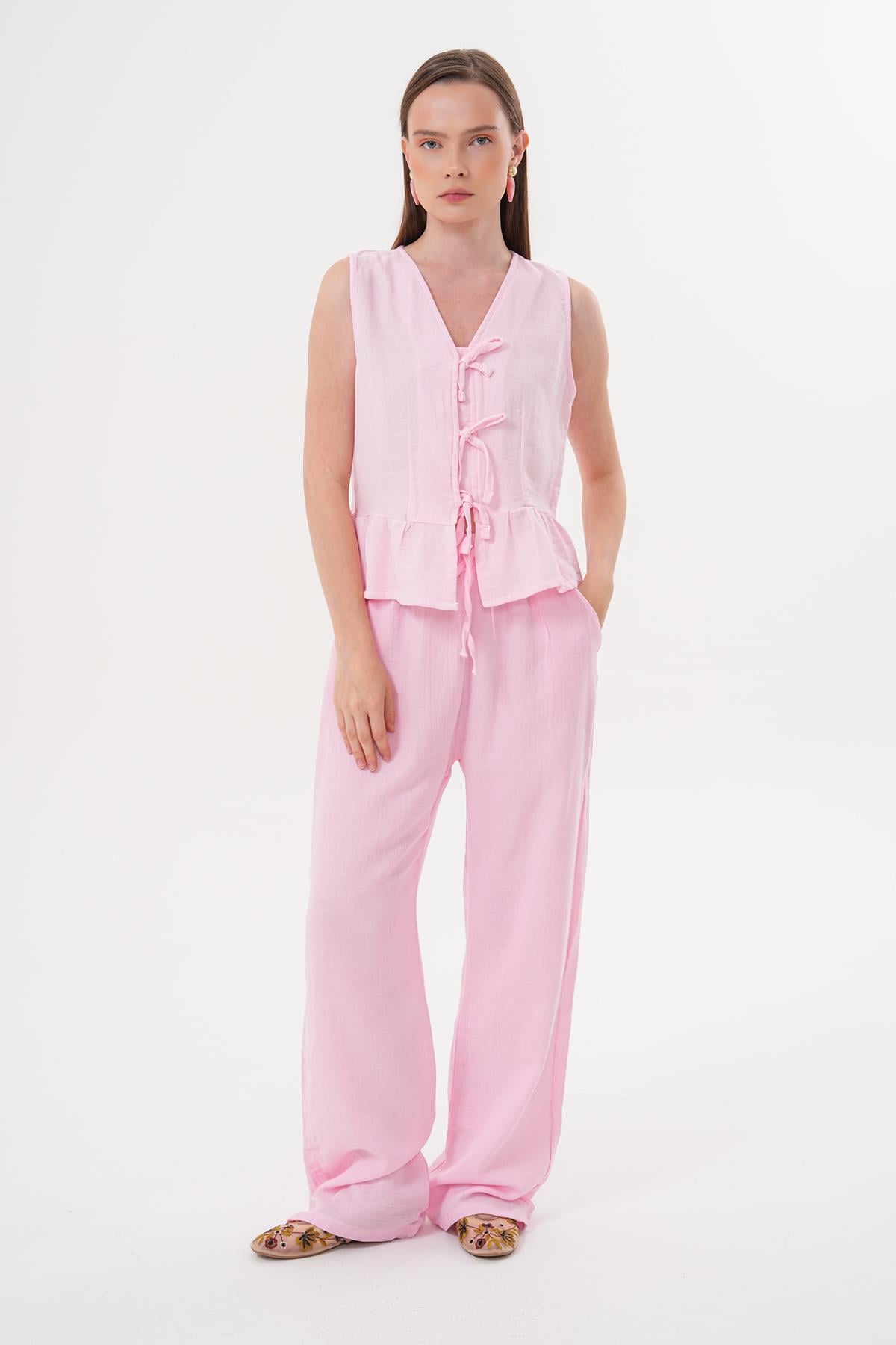 G28-4883-32MarkasızBLÜZÖnü Bağlamalı Kolsuz Bluz PEMBE