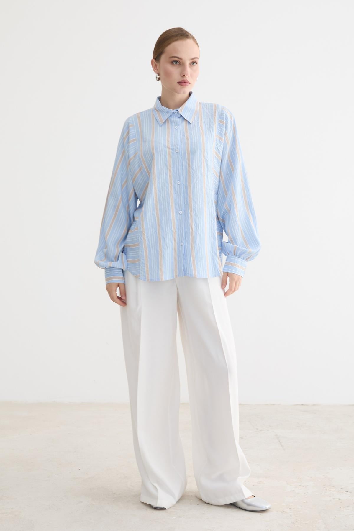 G28-4004-70MarkasızSHIRTÖnü Düğmeli Çizgili Oversize Gömlek MAVİ