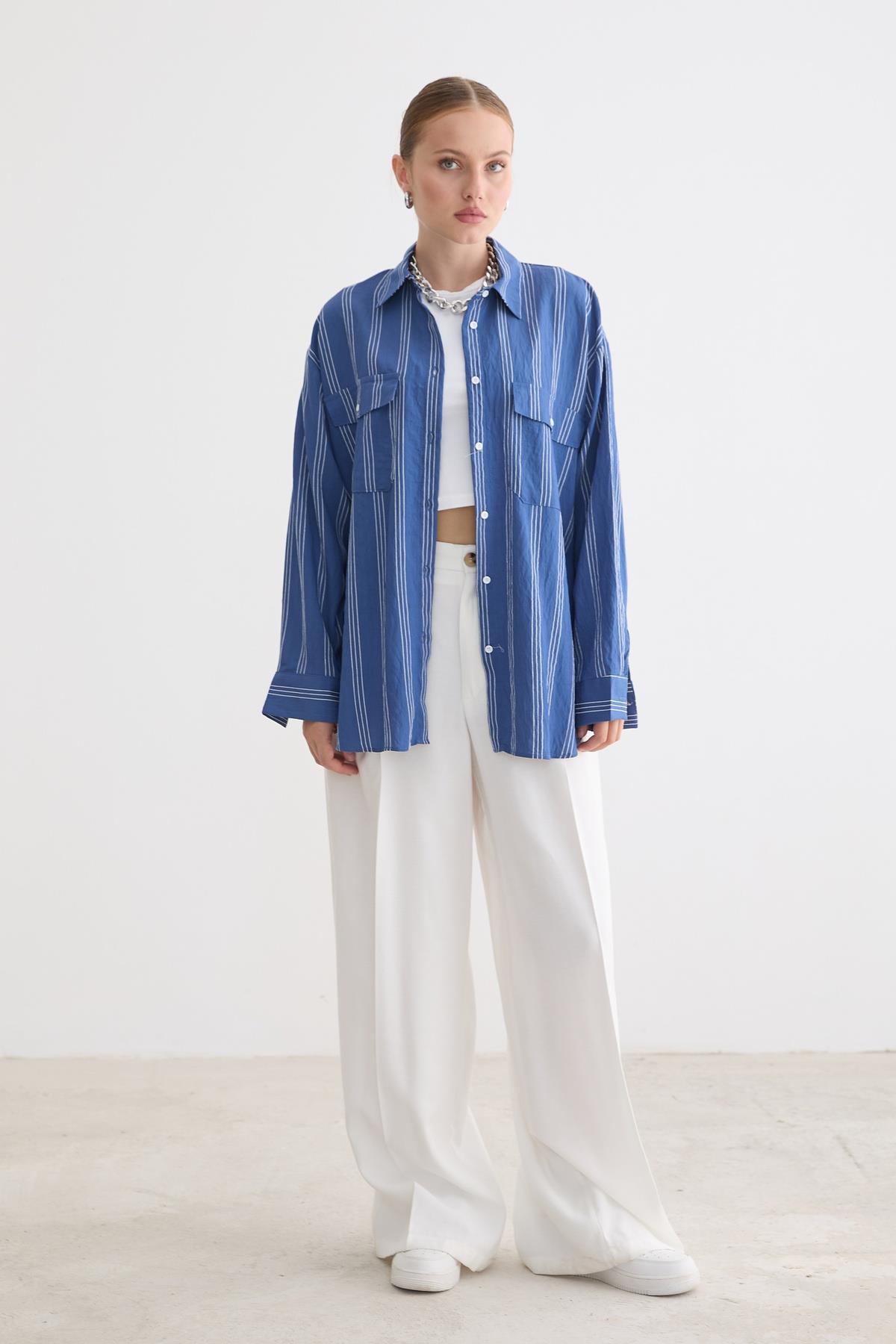 G28-4003-62MarkasızSHIRTÖnü Düğmeli Oversize Viskon Gömlek LACİVERT