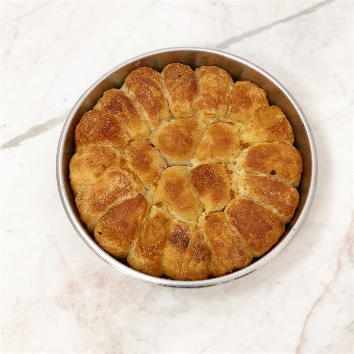 Büyük Tepsi Peynirli Börek 1.050 gr